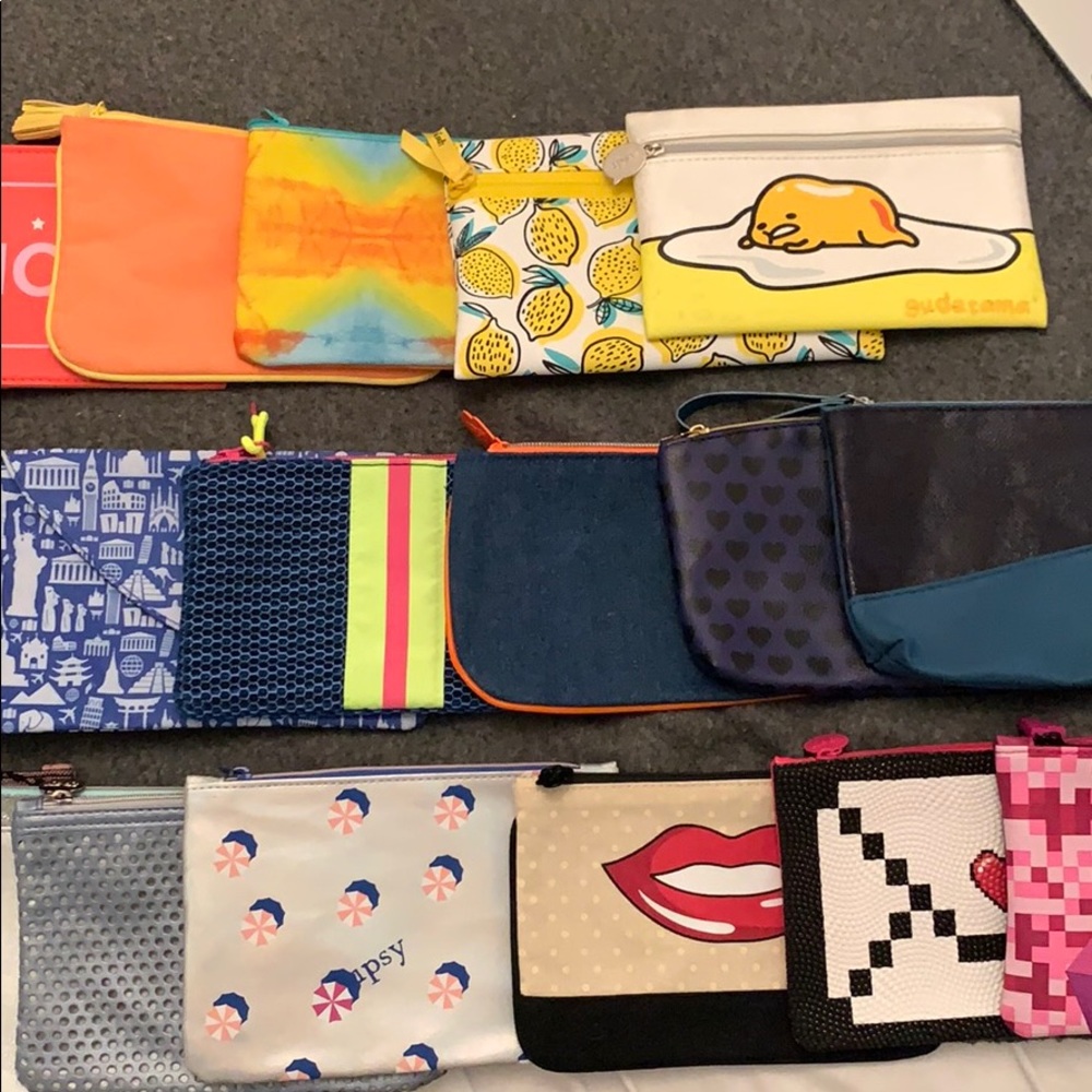 IPSY BAGS - Picture 2 of 3